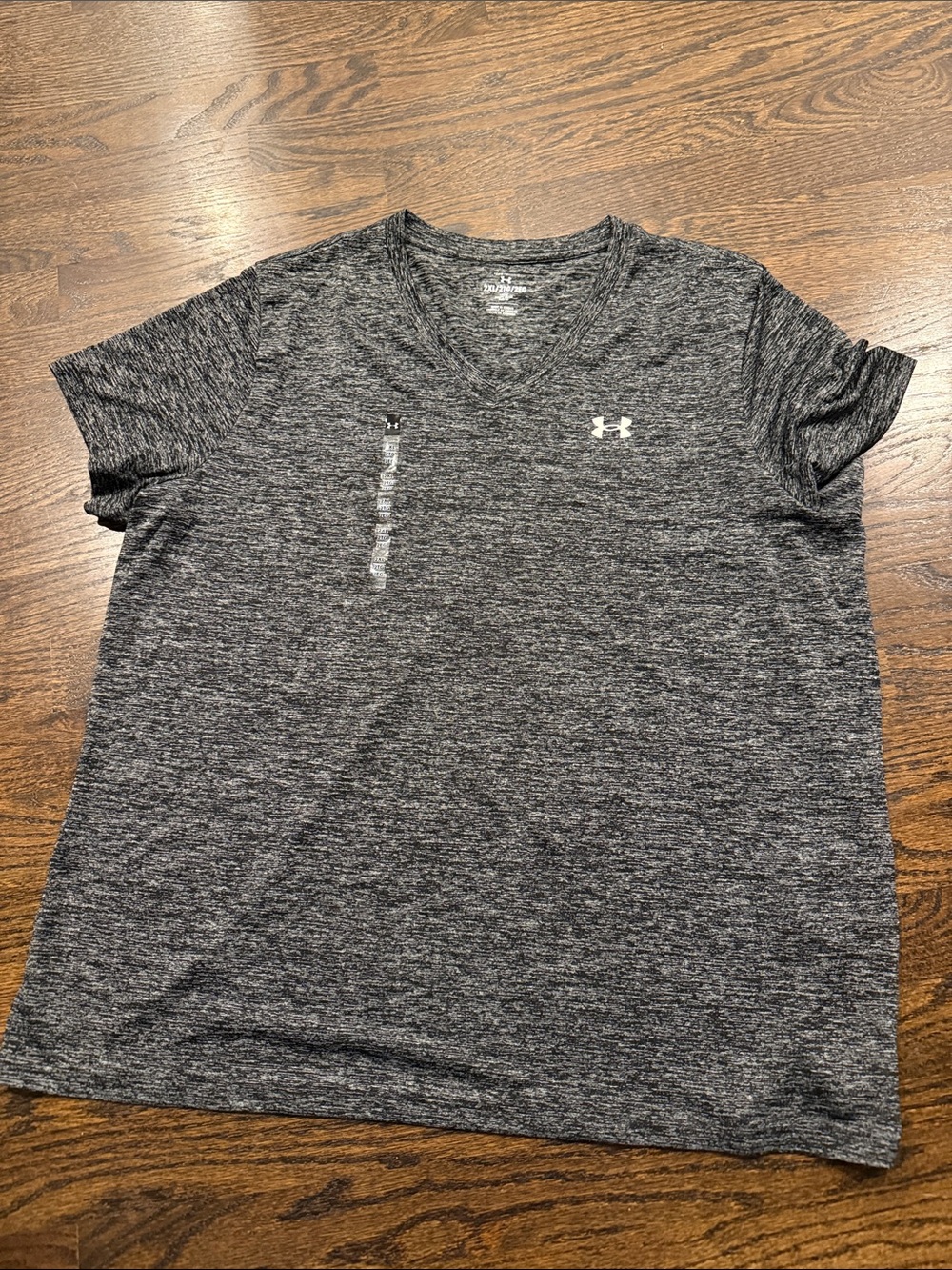 Under Armour woman’s 2x Black Heather V-Neck Performance Polo